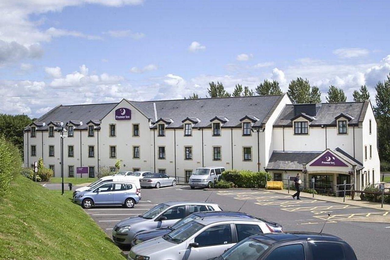 Premier Inn Glasgow Milngavie Buitenkant foto