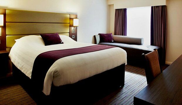 Premier Inn Glasgow Milngavie Buitenkant foto